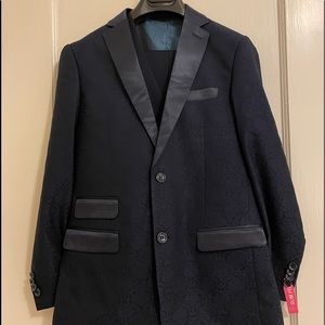 Isaac Mizrahi Boy’s Navy Satin 3 Piece Lapel Suit size 14